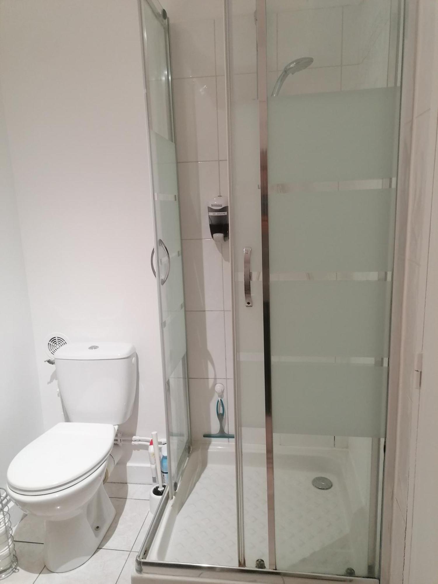 Le Petit Chalet -Appartement Proche De La Vieille Ville , Du Centre Ville Et Du Tram- Petit Dejeuner Offert Le Mans Dış mekan fotoğraf